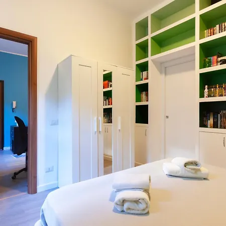 Casa Monet - 10 Minuti Dal Duomo Appartement